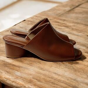 ABLE Savannah Brown Leather Women's Slip On Shoes Sz 9.5